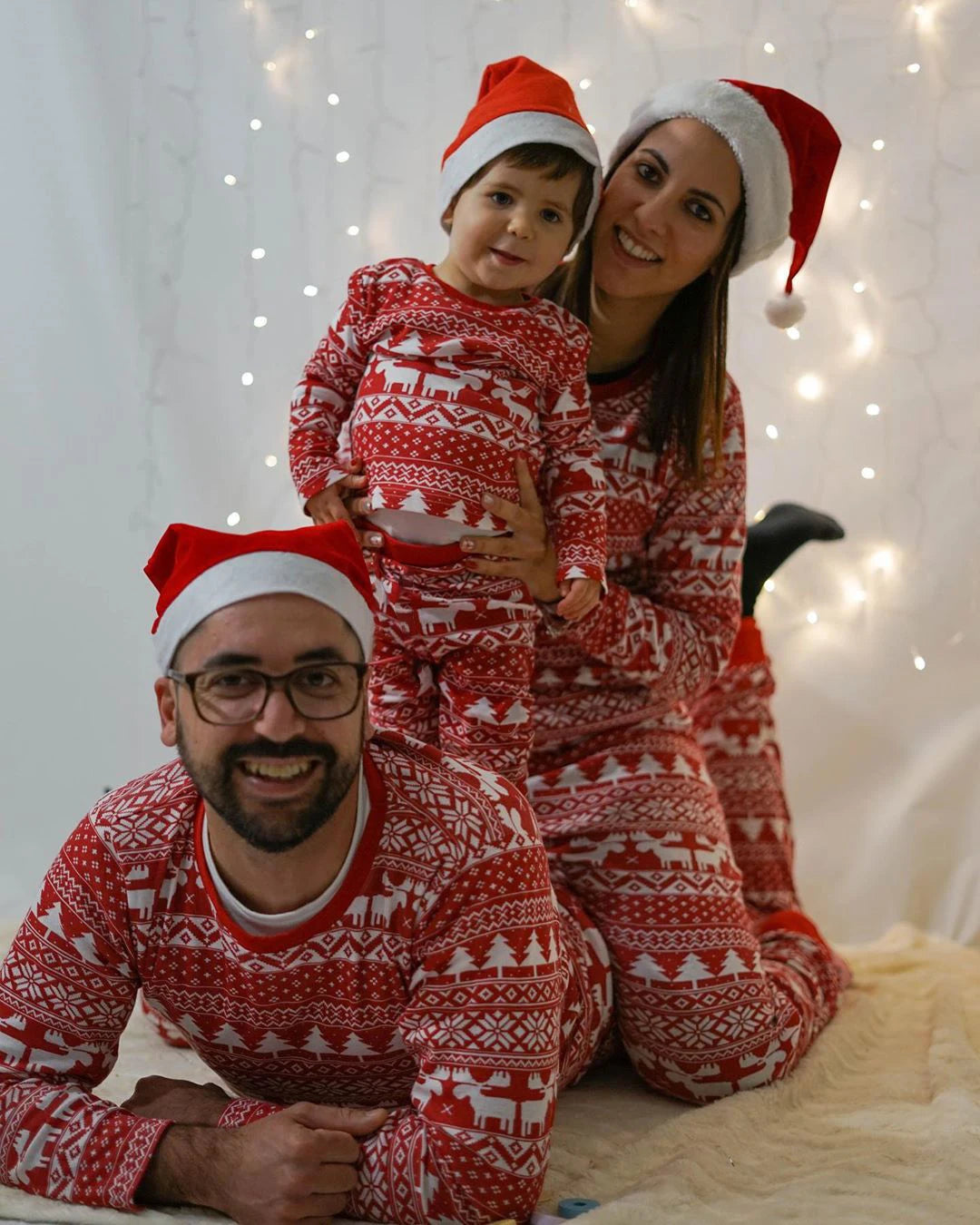 "Family Christmas Pajama Set - Soft & Cute 2-Piece Outfit"